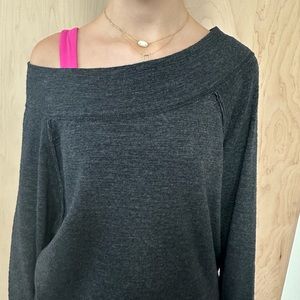 COPY - FREE PEOPLE LONG SLEAVE WIDE SHOULDER SWEATER